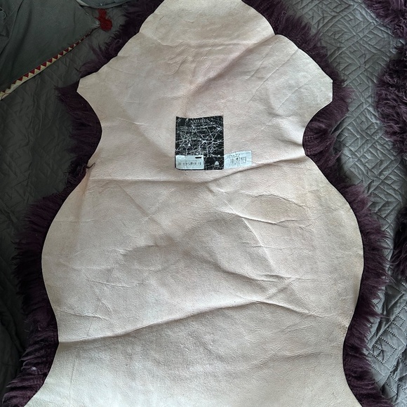 Long Wool Sheepskin Rug in Aubergine, - Picture 3 of 4